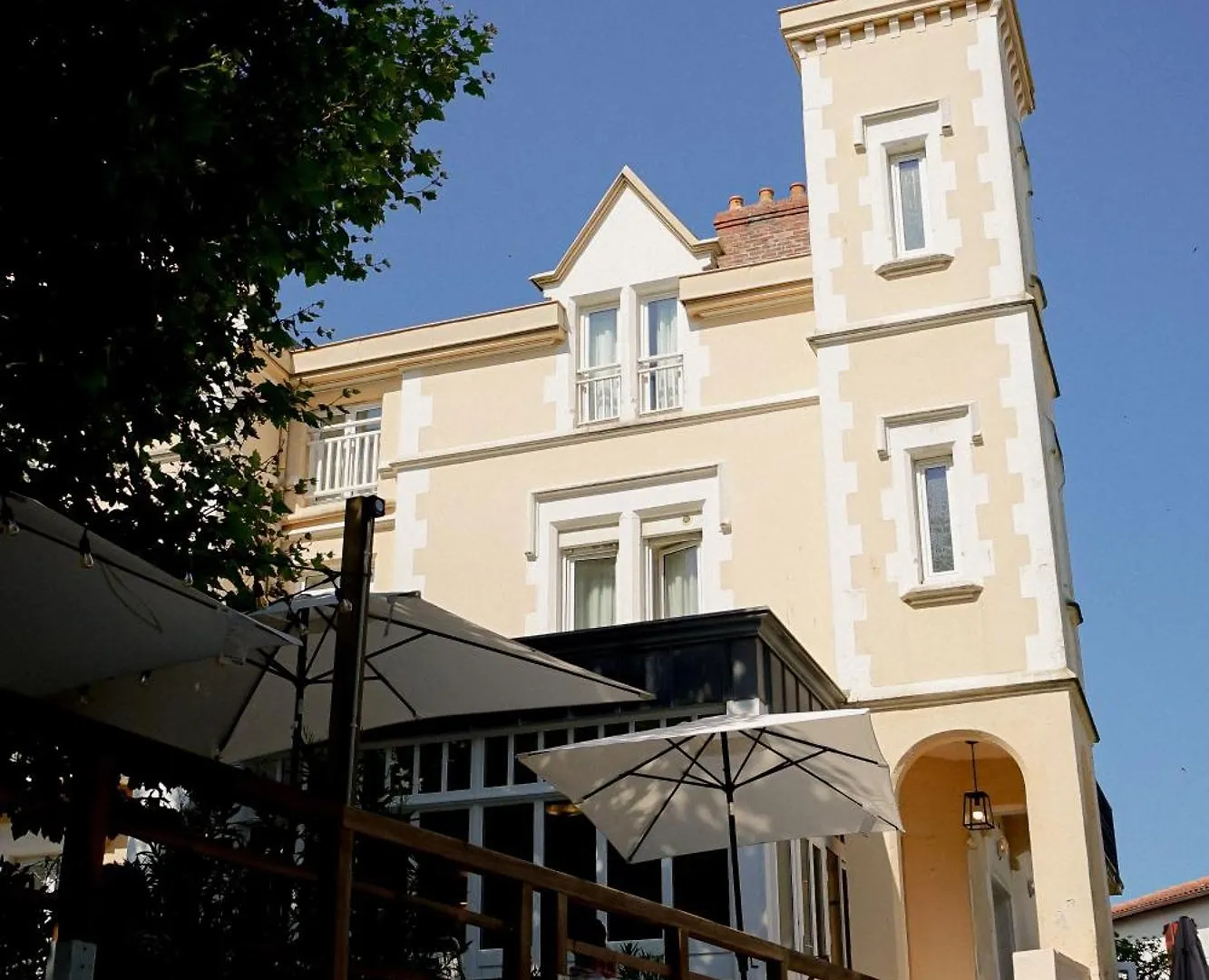 Alfred Hotels Les Halles Biarriz 3*,  Francia