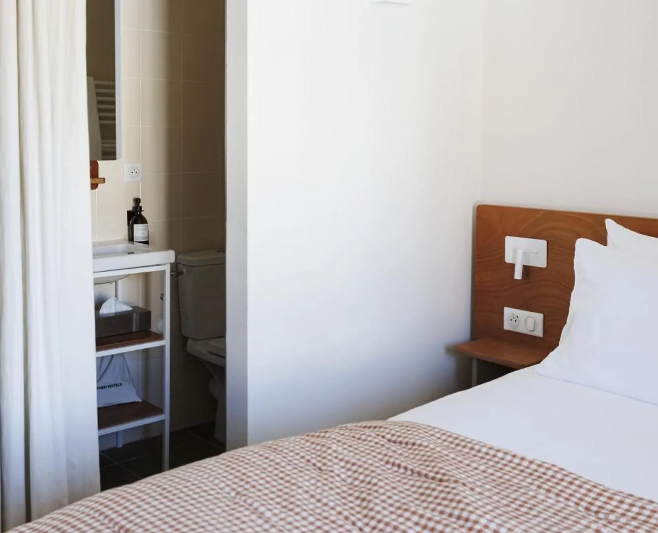 Alfred Hotels Les Halles Biarritz 3*,  França