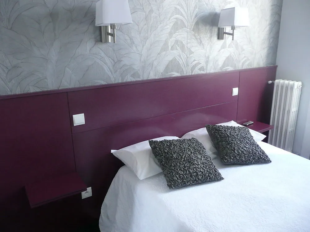 Alfred Hotels Les Halles Biarriz 3*,
